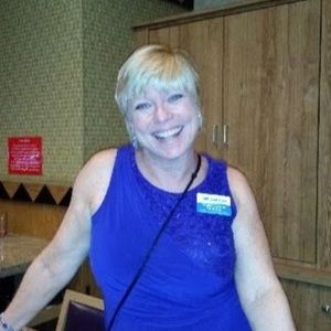 Meet your Posher, Lisa